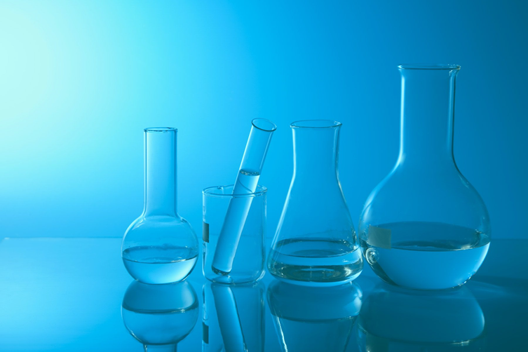 Prodotti chimici industriali  anticongelanti  etilenicai  propilenica e cosmetica Glicole Monopropilenico USP/EP – Olio di Mandorle Dolci FU– Oli vegetali – Plastirex EE/A (Olio di Vaselina 2,2) FU – Vaselina Bianca Filante FU